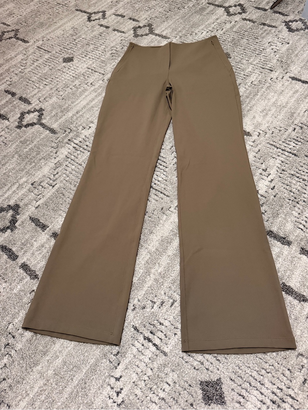 Lululemon Smooth Fit Pull-On High-Rise Pant in Nomad